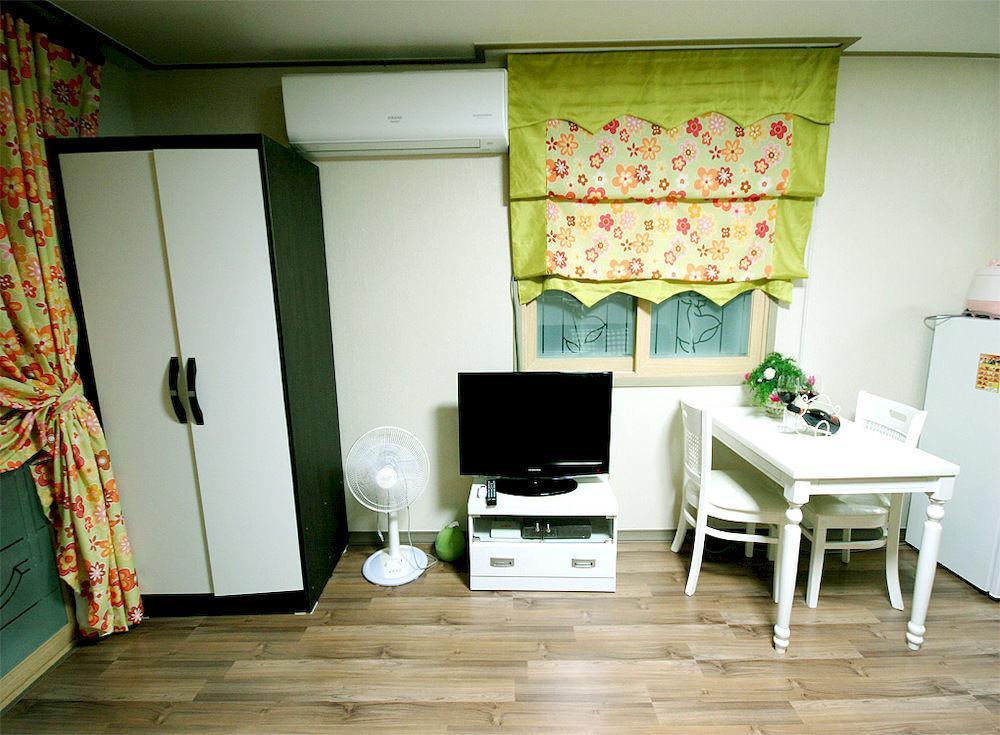Ever Green Pension Geoje Extérieur photo