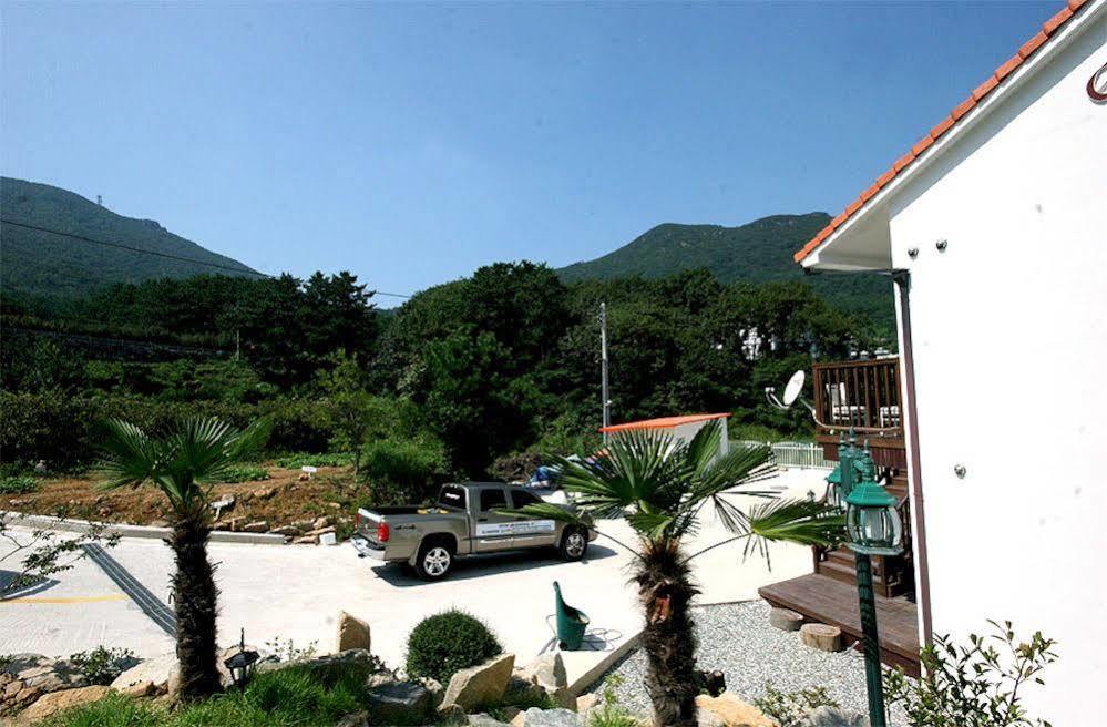 Ever Green Pension Geoje Extérieur photo