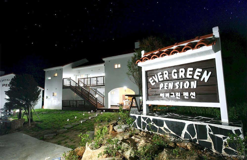 Ever Green Pension Geoje Extérieur photo